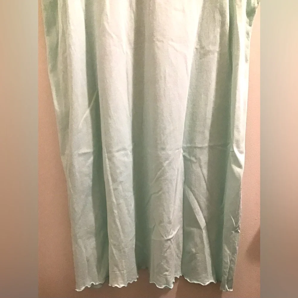 Woman’s Sleepwear Tank style Night Gown - Picture 5 of 8